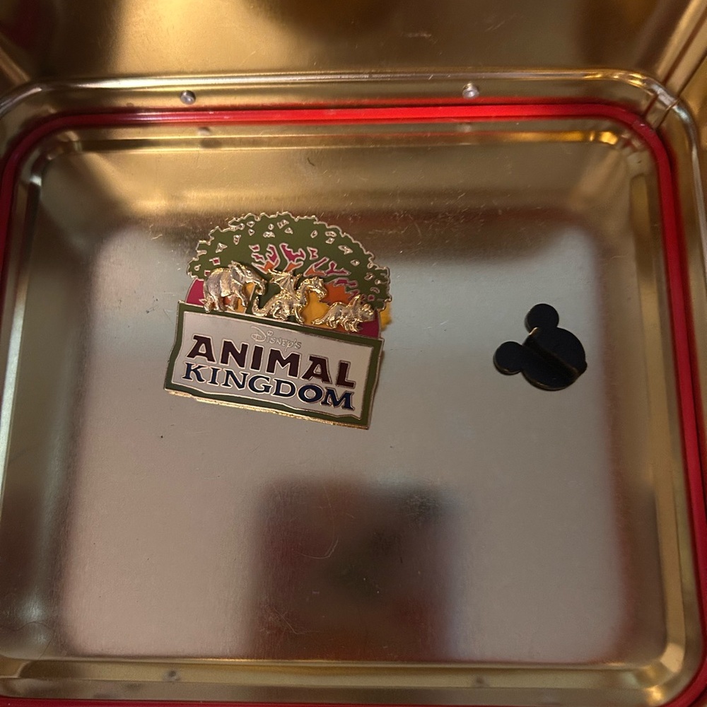 Animal Kingdom Disney Trading Pin